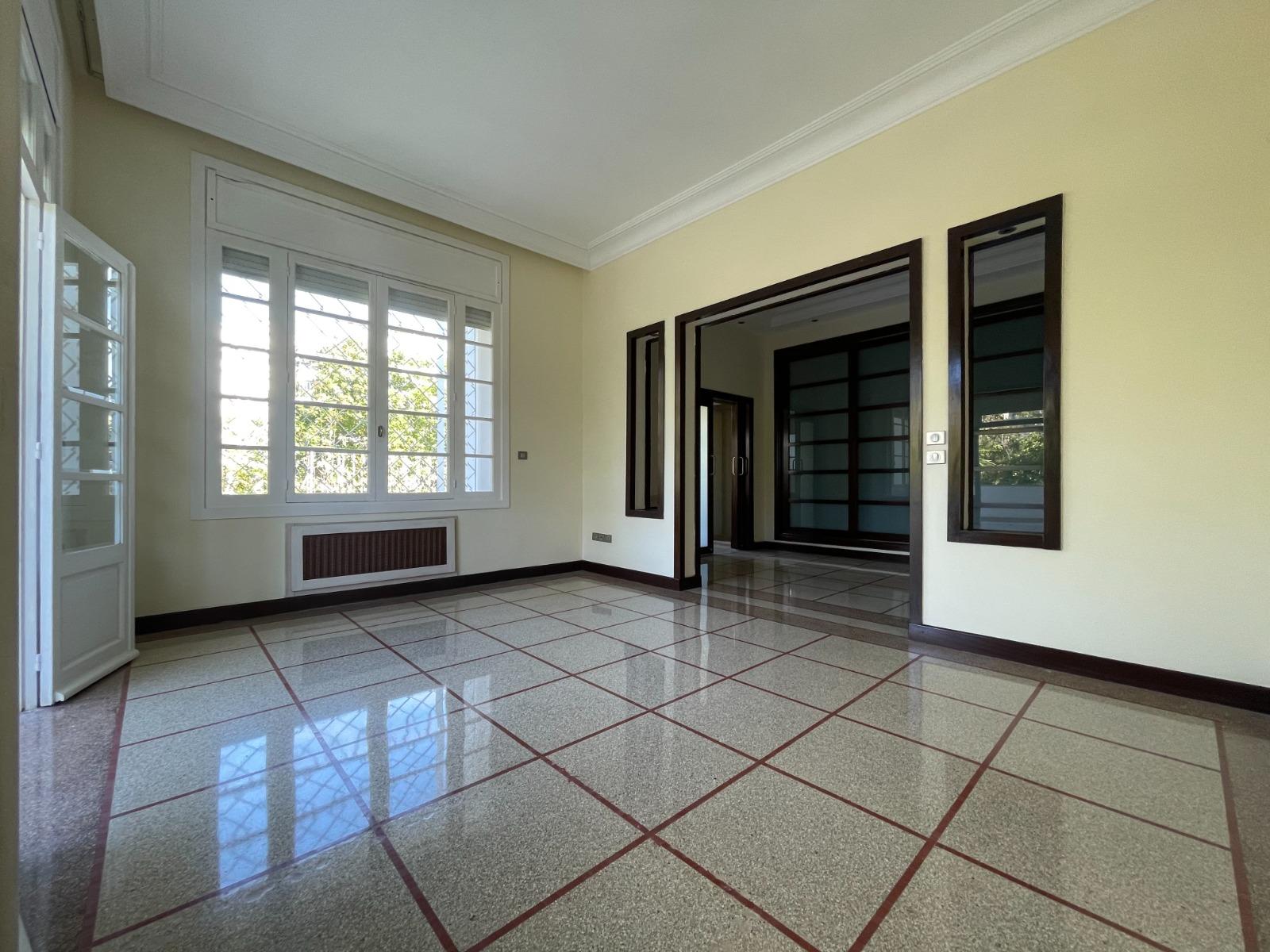 Anfa Sup/Villa Art Déco 600m² - Piscine Jardin