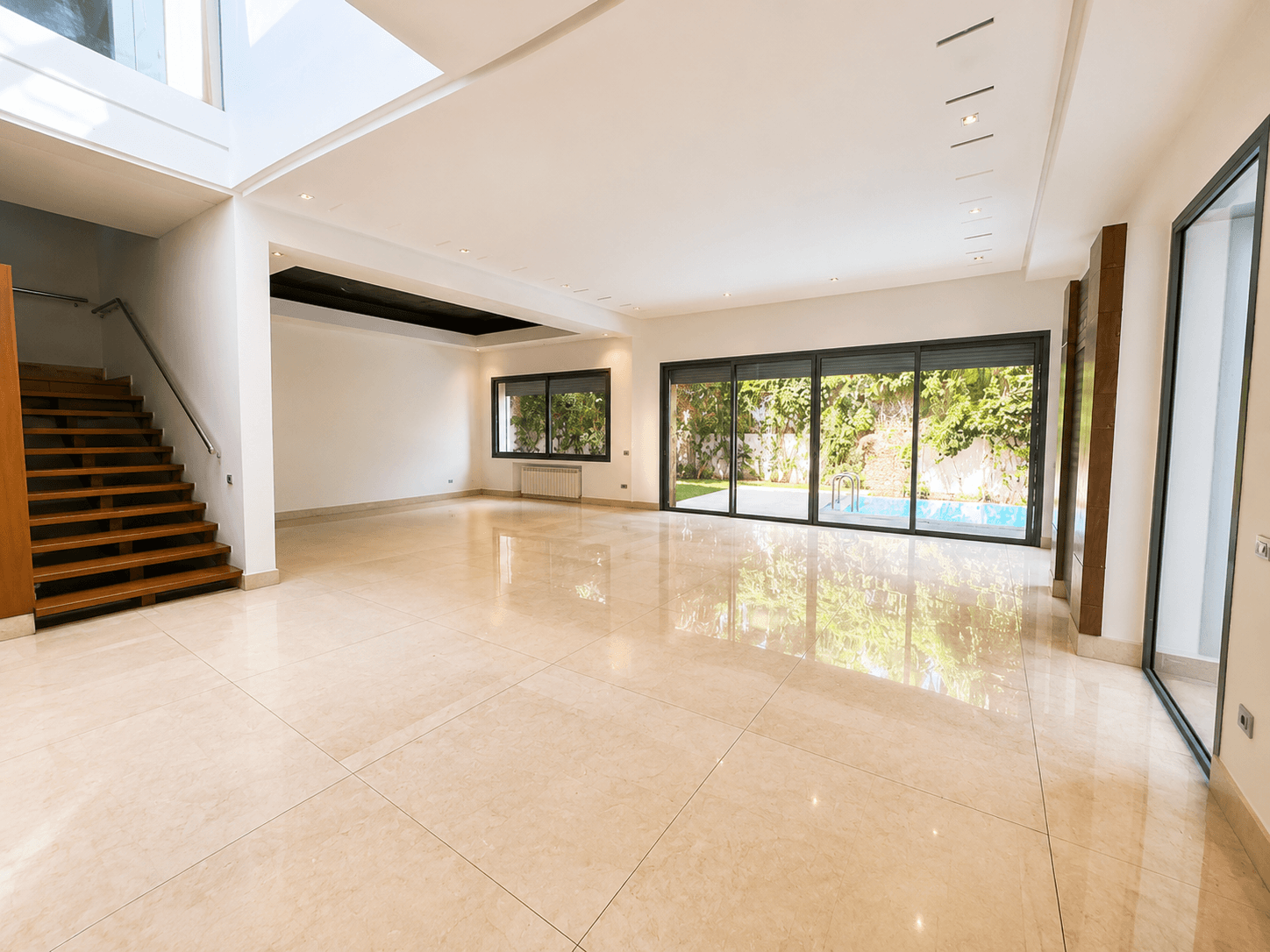 Ain Diab Ext/Villa 500m² - 4ch - Piscine Résid.