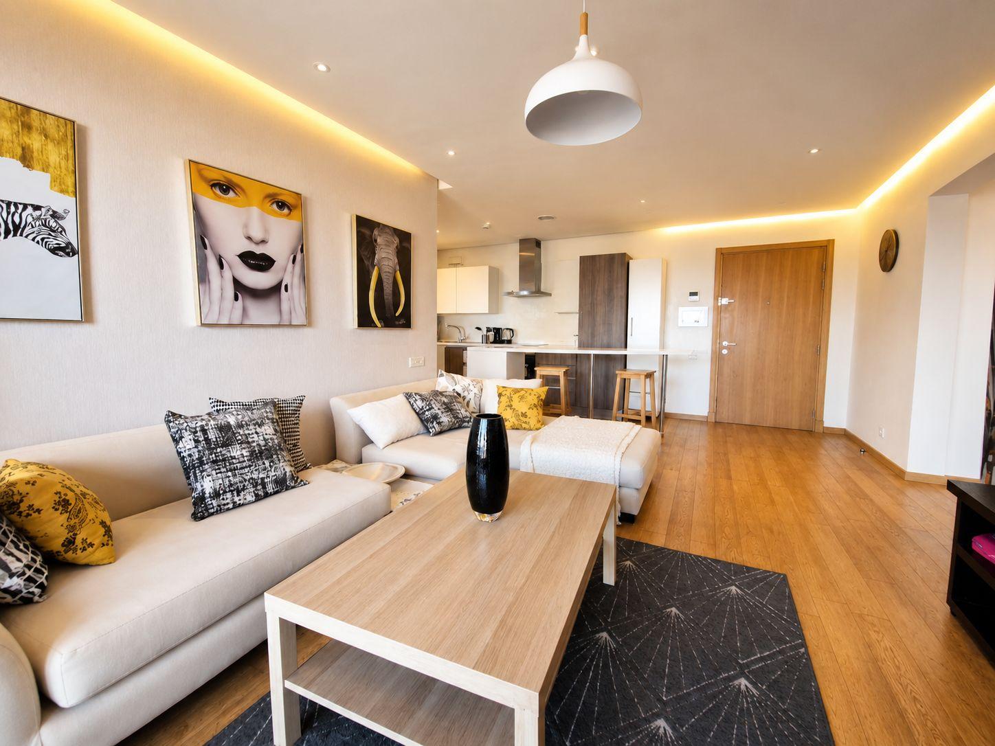 Marina/Appartement meublé 150m² - Vue mer