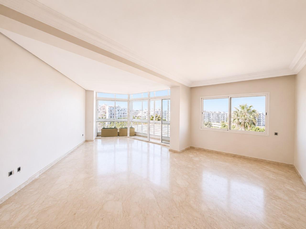 Lyautey/Appartement vide 159m² - 3 chambres